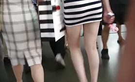 裙底A片,偷拍美臀大長腿性感美女 脫光了會怎樣